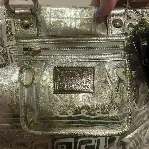 NWOT Metallic Silver Rare Poppy Vintage Y2K Coach Bag Great for Travel - Picture 4 of 14